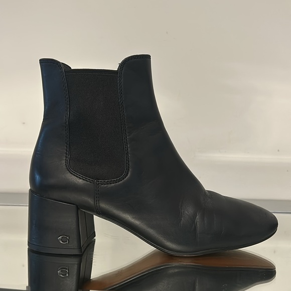COACH Kinsley Bootie Size 6 Black Leather Heeled Ankle Boots - Picture 5 of 13